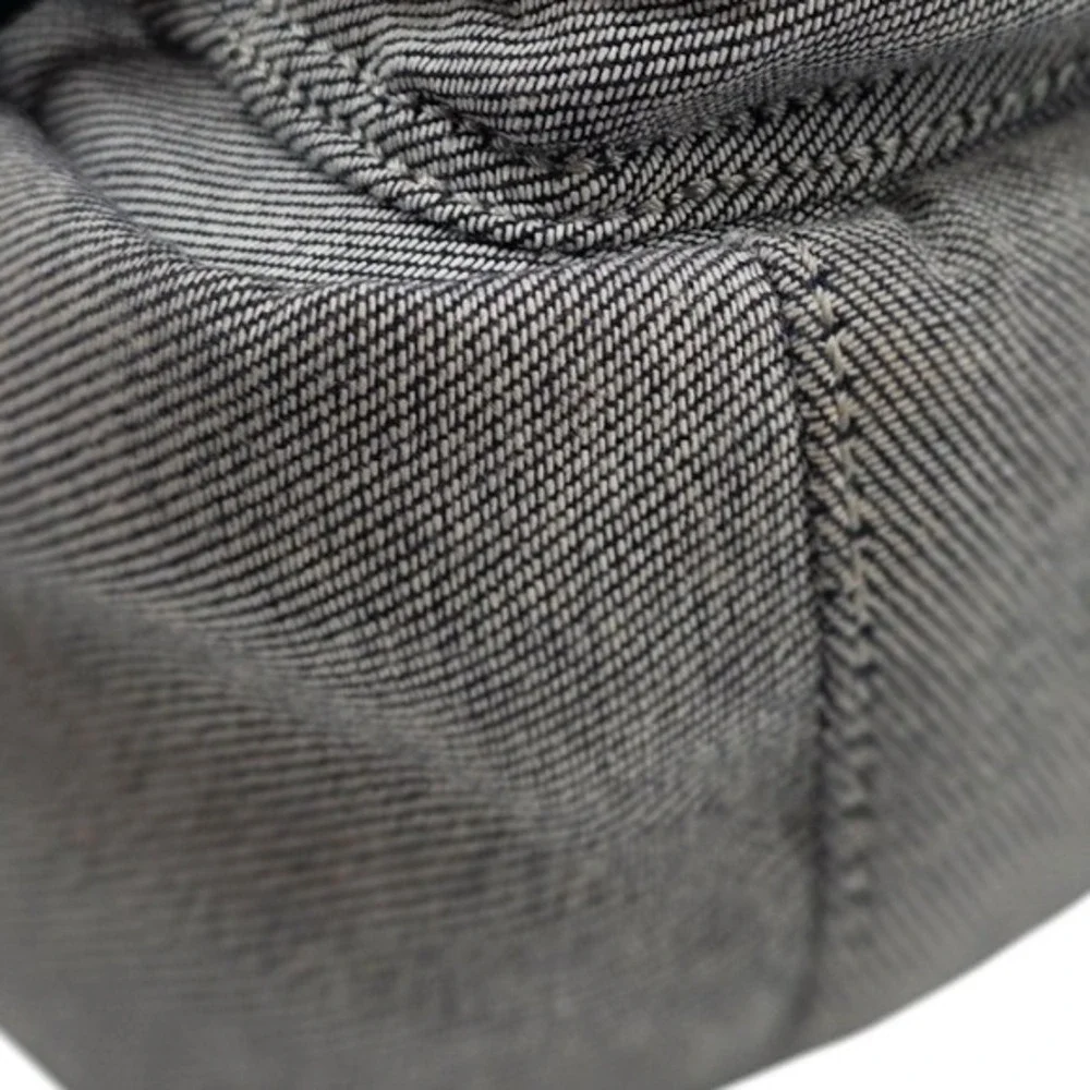 Everlane gray reverse